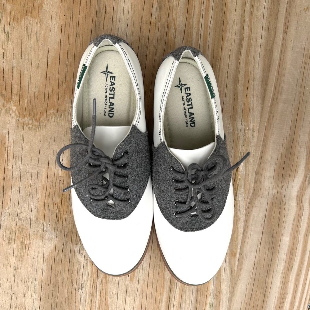 Pristine Eastland Sadie Saddle Shoes w Gray Flannel 9 - Picture 6 of 7